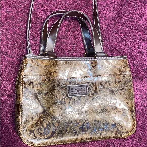 relic quality brand purse